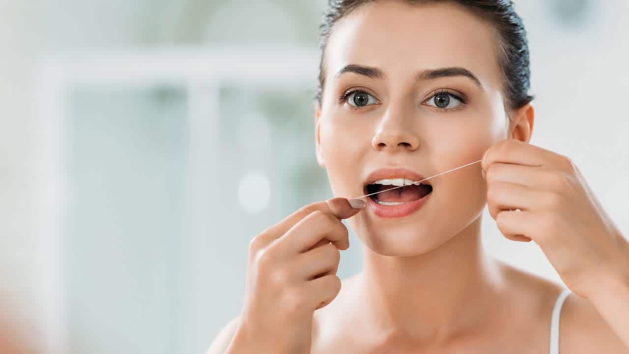 The Link Between Poor Flossing and Gum Disease Solihull